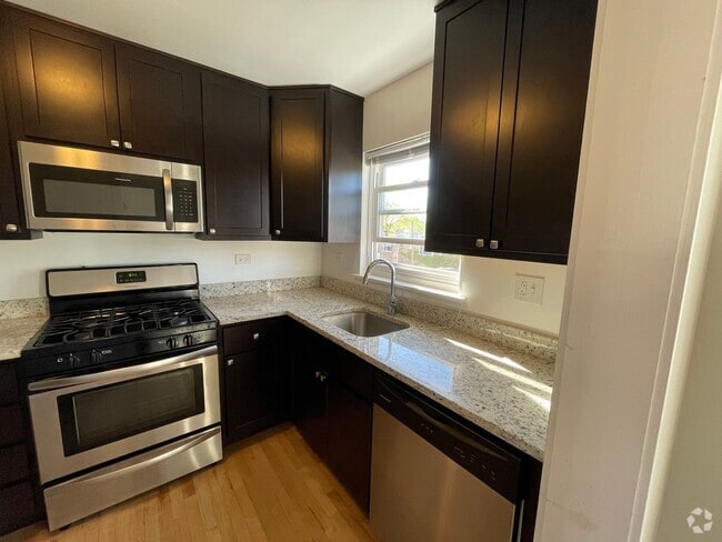 Building Photo - 371 Central Ave Unit 2E Rental