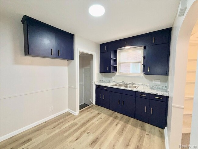 Photo - 10630 Whitehill St