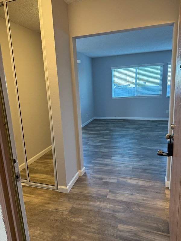 Photo - 966 W 11th St Unit R