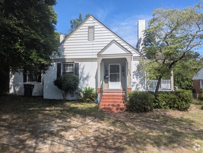 Building Photo - 1449 Troupe St Rental