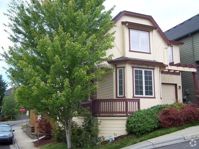 Building Photo - McDaniel Village Corner Lot Rental