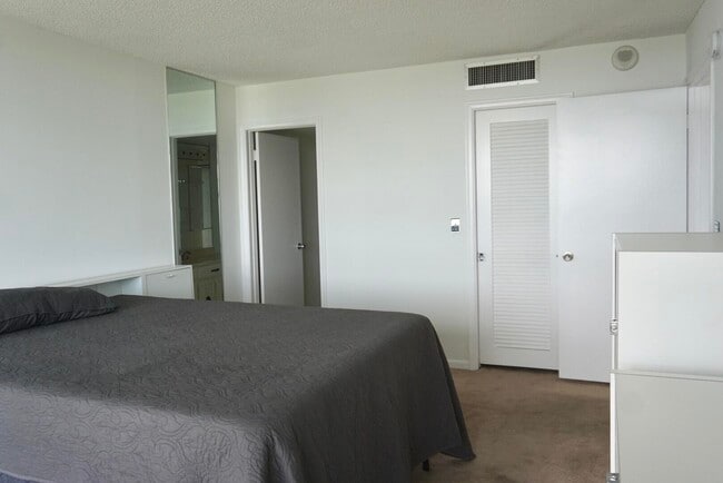 Photo - 2400 Presidential Way Unit 2002
