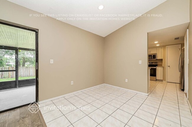 Photo - 1517 Kestrel Way