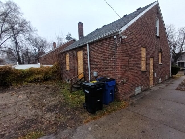 Photo - 3 bedroom, 1 bath, brick bungalow now available! $1,500
