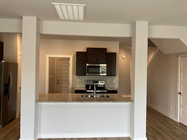 Photo - 6028 Taramore Ln NW