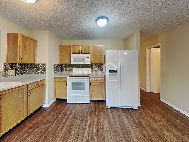 Photo - 748 Wheatgrass Dr