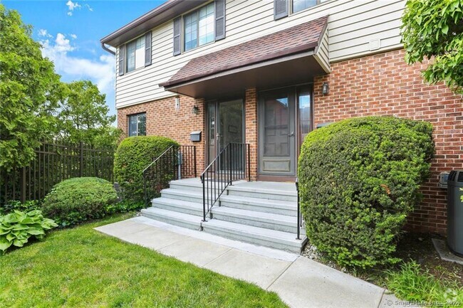 Building Photo - 202 Soundview Ave Unit 17 Rental