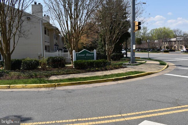 Photo - 10208 Ashbrooke Ct Apartment Unit 17