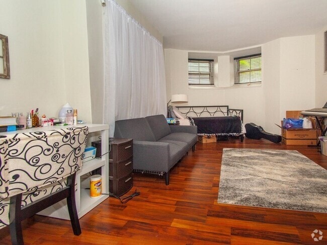 Building Photo - 1064 Beacon St Unit A Rental