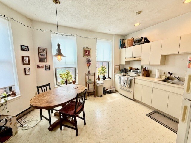Photo - 26 Beacon St Unit 6