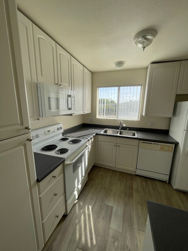 Photo - Mira Monte Apartments