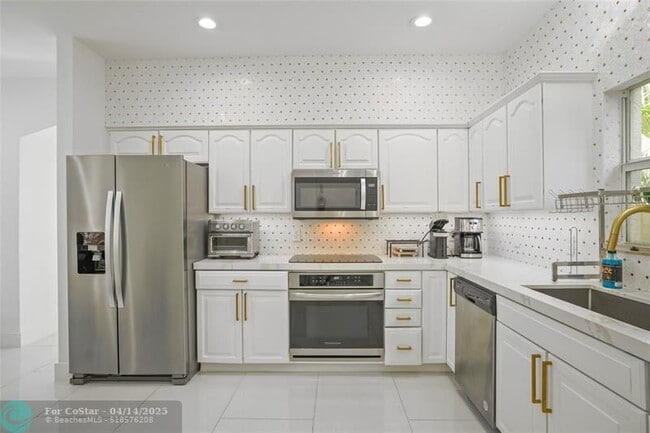Photo - 833 SW 17th St