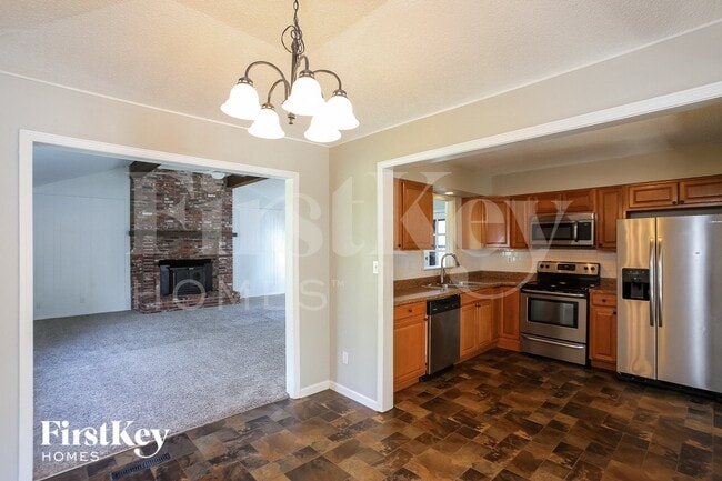 Photo - 804 NE 74th St