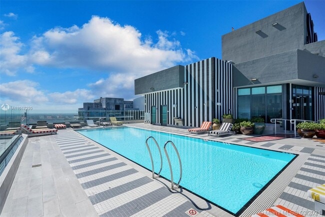 Photo - 1300 S Miami Ave