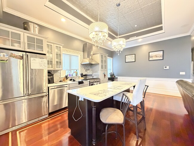 Photo - 642 E 3rd St Unit 3