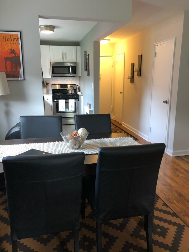Photo - 320 S Broadway Unidad M9 Rental