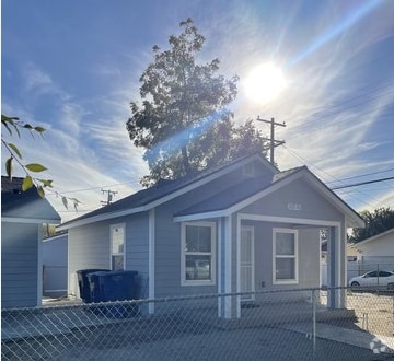 Building Photo - 107 W Sunkist St Rental