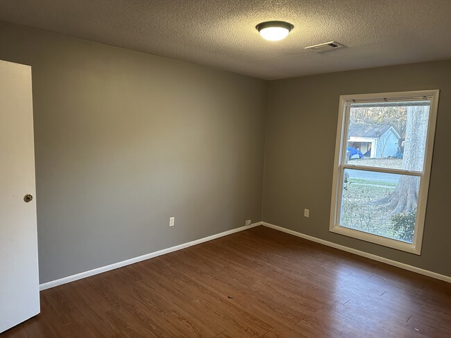 Photo - 1612 Tanglewood Dr