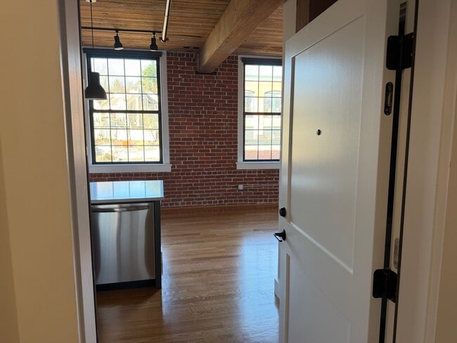 Photo - Jefferson Mills