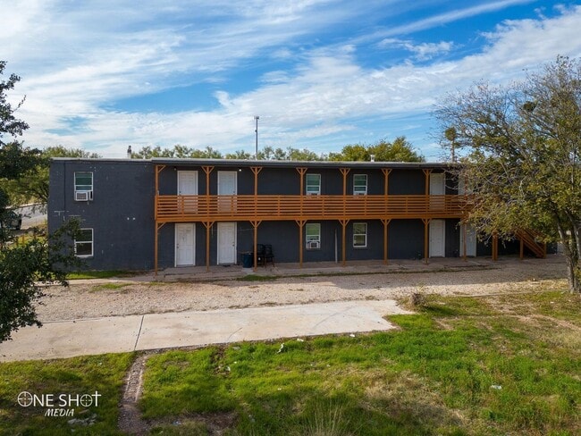 Photo - 526 E N 7th St