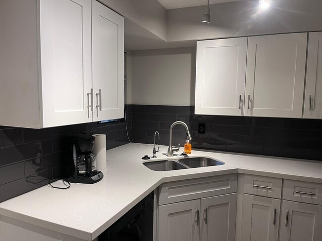 Photo - 533 W Guadalupe Rd Unit 2