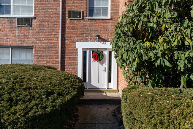 Photo - River Edge Apartments