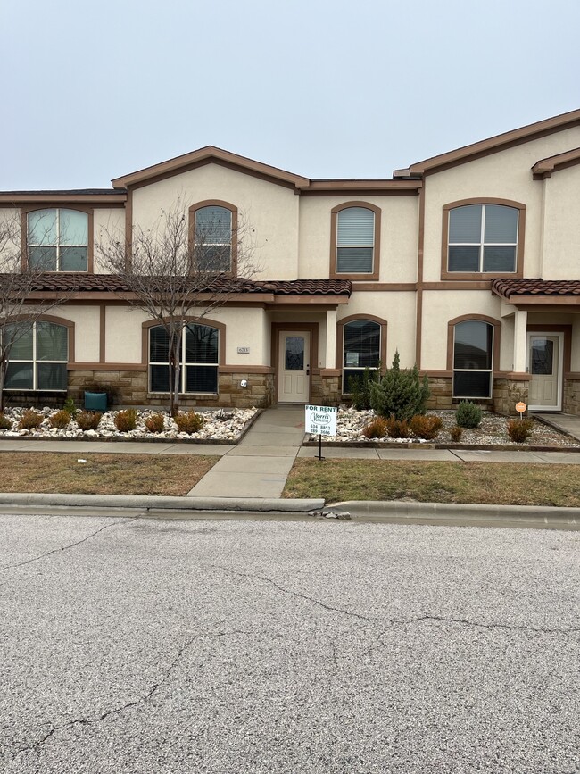 Photo - 6713 University Village Way Townhome