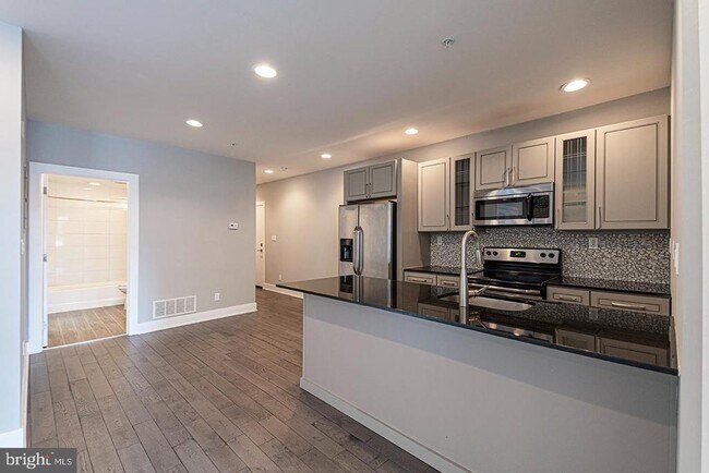 Photo - 135 N 3rd St Unidad 4C