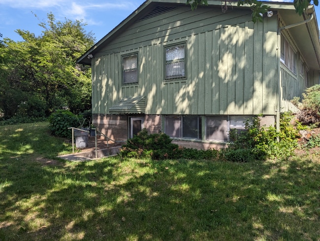 Photo - 131 W 19th Ave Unit 2