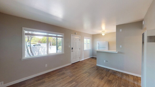 Building Photo - 15487 Marty Dr Unit 87