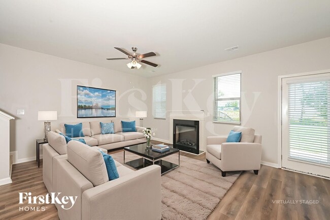 Photo - 2027 Massey Ln