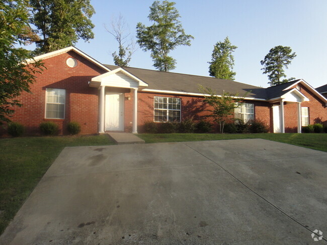 Building Photo - Longleaf Crossing Duplex Available Now! Rental