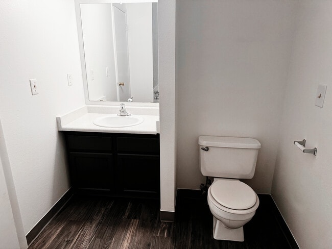 Building Photo - Cambridge Cove Rental