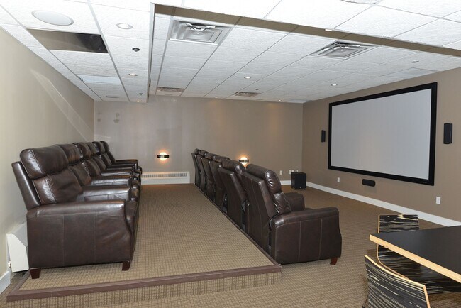 Photo - 798 Richmond Street West Unit 551