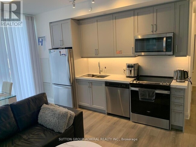 Photo - 20 Gatineau Dr Unit 702