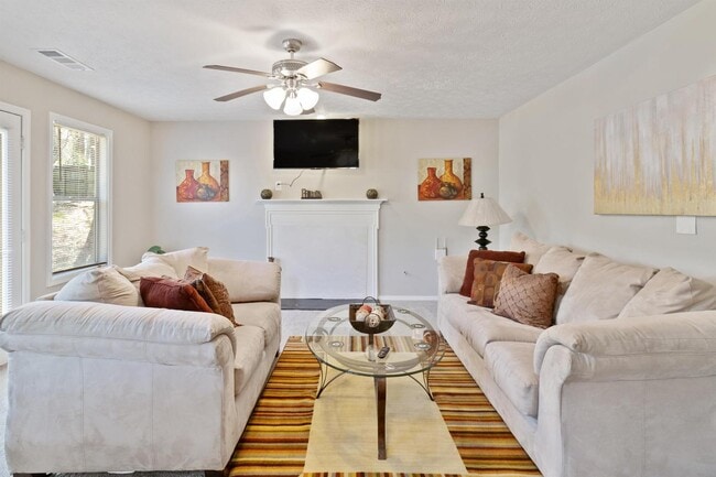 Photo - 1225 Huntington Pl Cir