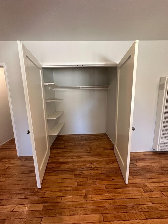 Photo - 2627 N Thorne Ave