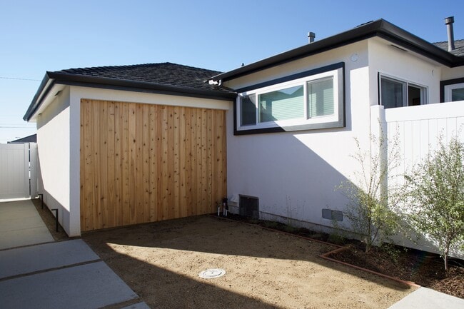 Photo - 5435 W 123rd Pl Unidad A