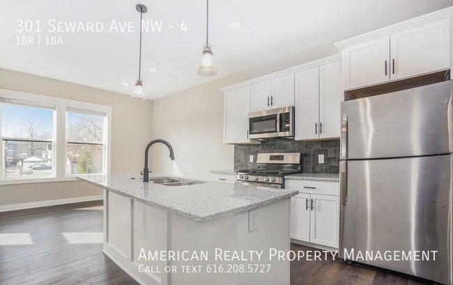 Photo - 301 Seward Ave NW Unit 4