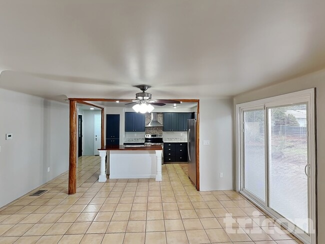 Photo - 12317 NE 33rd St