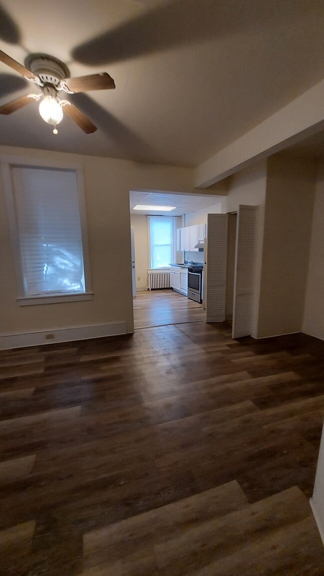 Photo - 394 Center St Unit 1