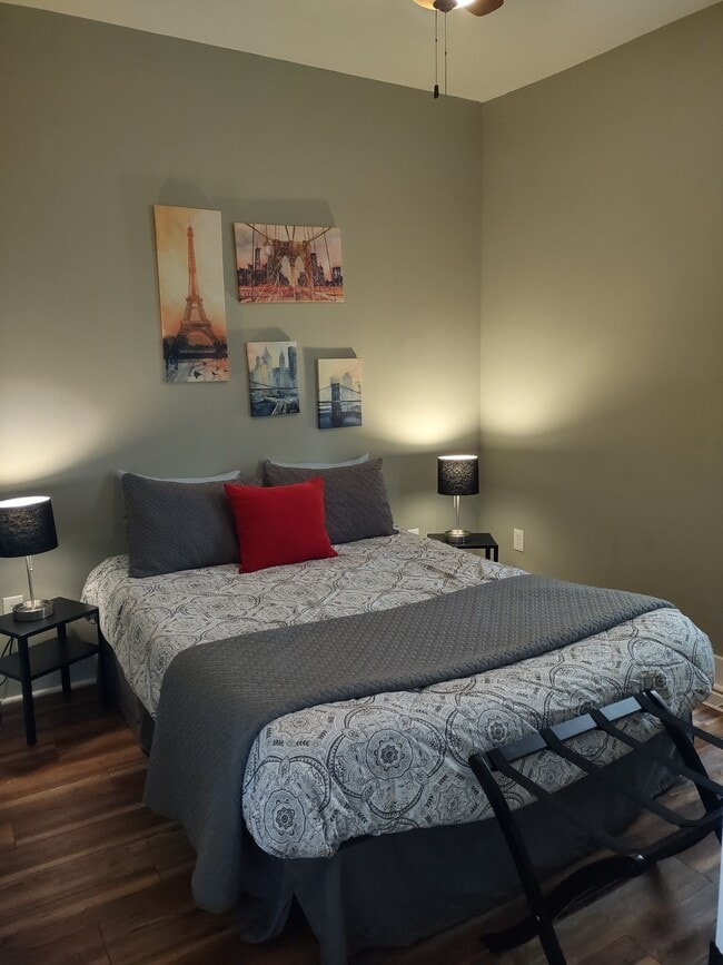 Photo - 3144 Woodbine Ave Unit #A