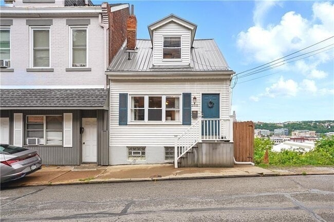 Photo - 2511 Mission St