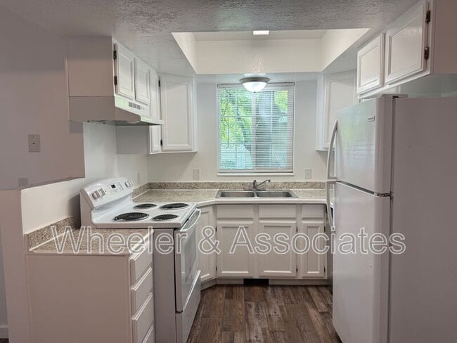 Building Photo - 1083 S 1200 W Rental