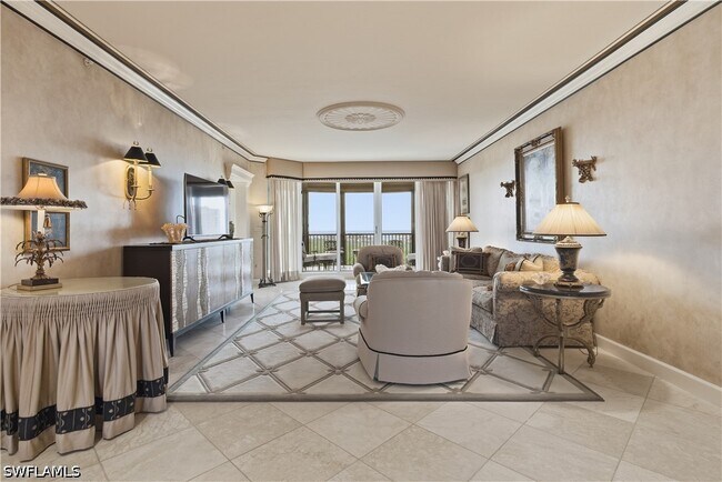 Building Photo - 8990 Bay Colony Dr Unit 901