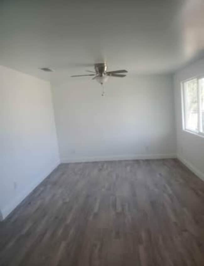 Photo - 1229 Jeffrey St