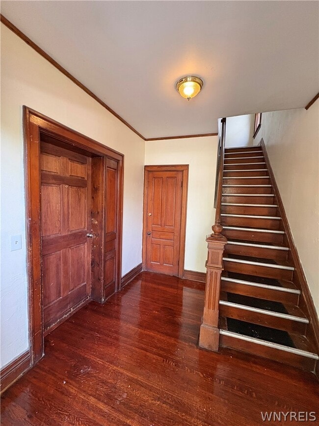Photo - 414 Hoyt St