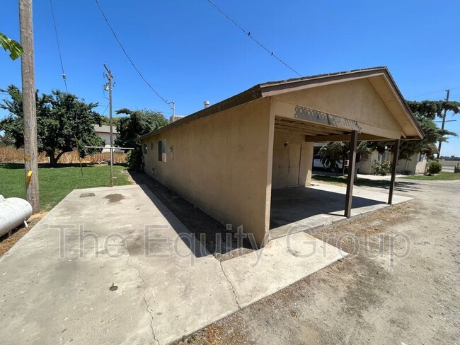 Photo - 5322 Avenue 280