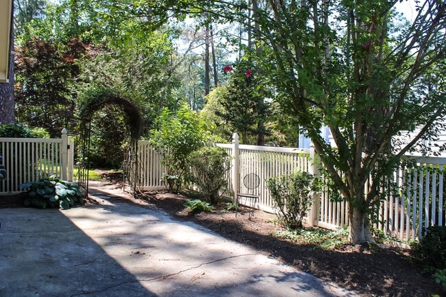 Photo - 1409 Chesnee Dr