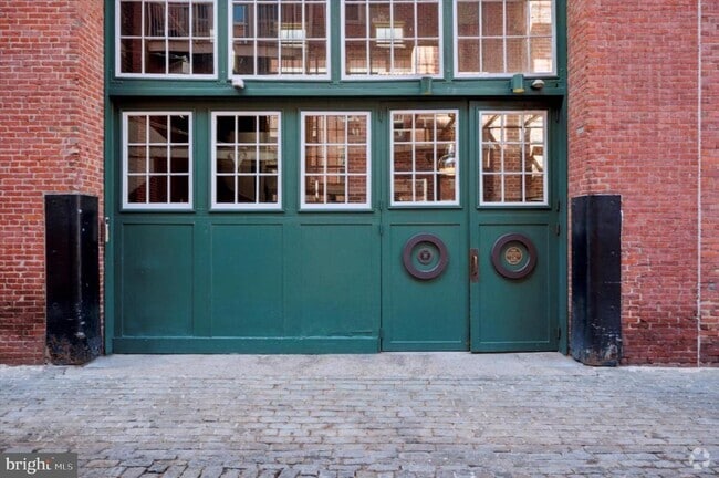 Building Photo - 130-36 N Bread St Unit 310 Rental